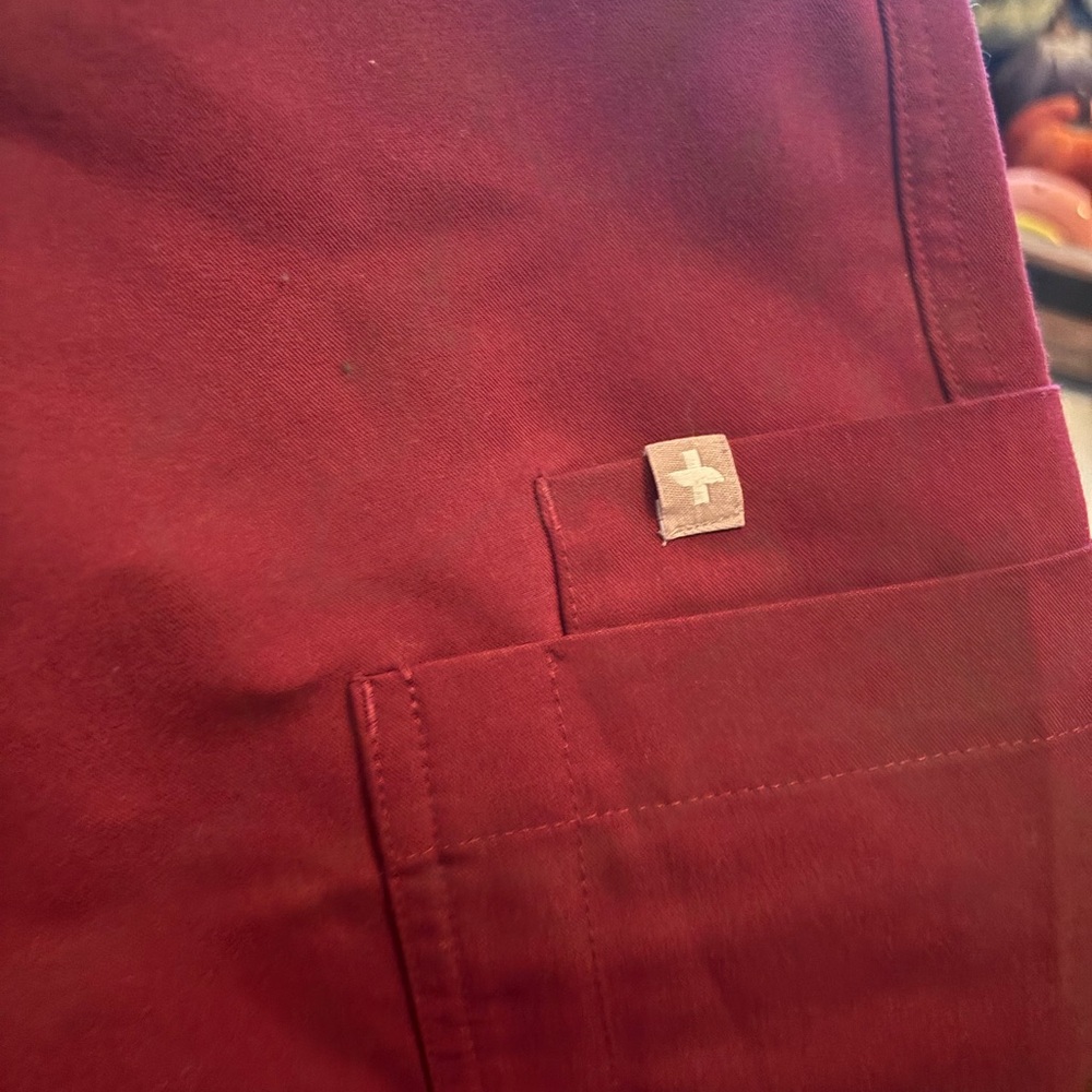 Figs women’s Deep Red Cargo Pants - Picture 2 of 4